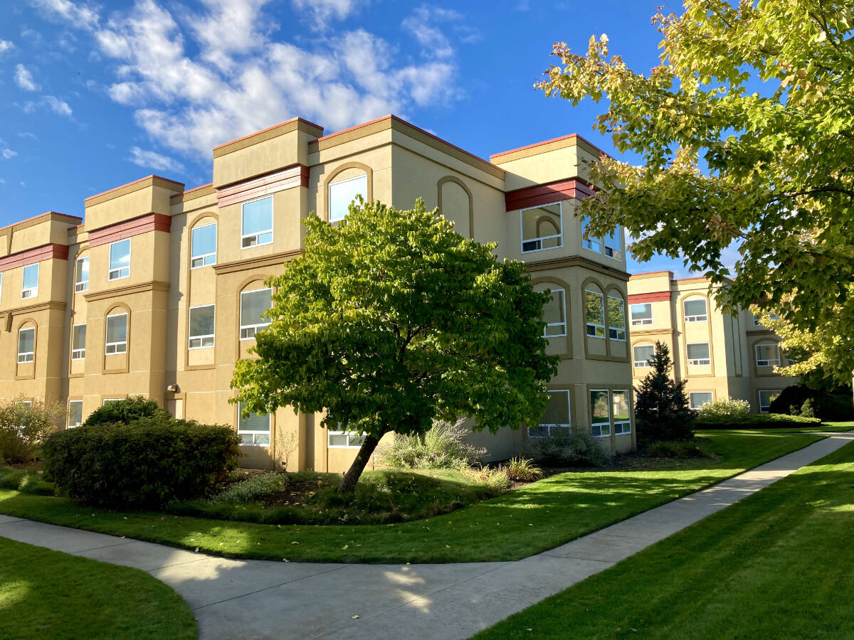 Residents enjoy the inviting space inside and out at Kelownas Orchard Gardens.