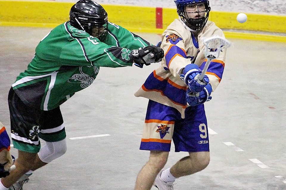 28862285_web1_180509-VMS-shamrocks-tigersweb