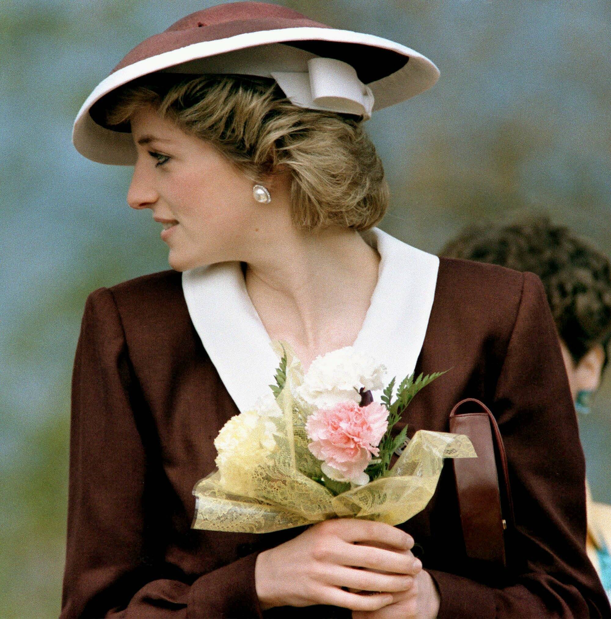 Diana, Princess of Wales during a brief visit to Âé¶¹¾«Ñ¡, B.C., May 3, 1986. (CP PHOTO/Ron Poling)