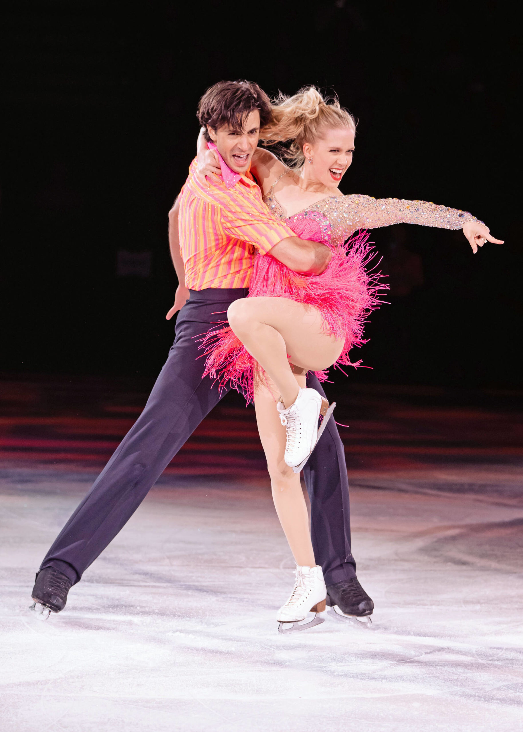 Kaitlyn Weaver and Andrew Poje (Yuchen Wu/Stars on Ice)