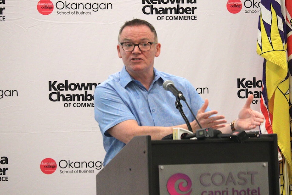 29592561_web1_220627-KCN-kevin-falcon-speaks-at-chamber-lunch_1