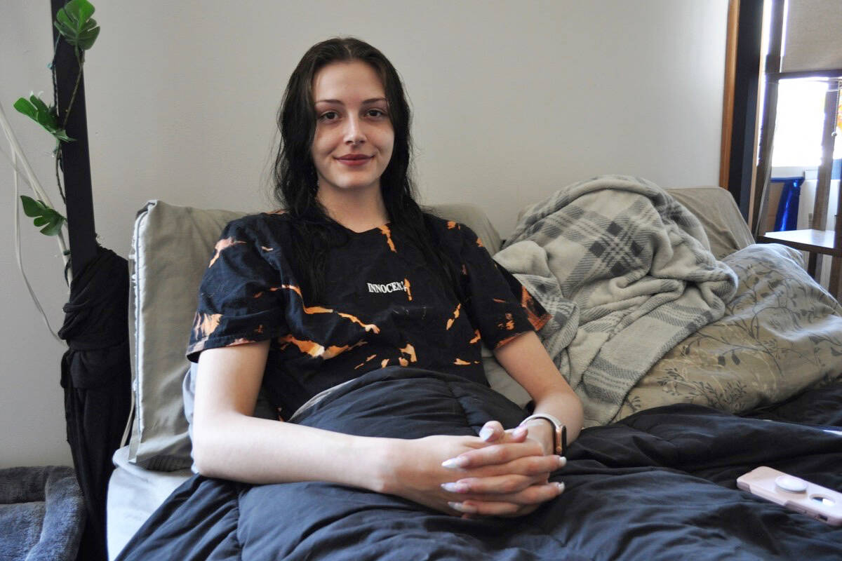 Nelson聮s Auraya Marshall, who lives with Ehlers-Danlos syndrome, spends most of her days bedridden, unable to move for fear of suffering multiple dislocations. Photo: Tyler Harper