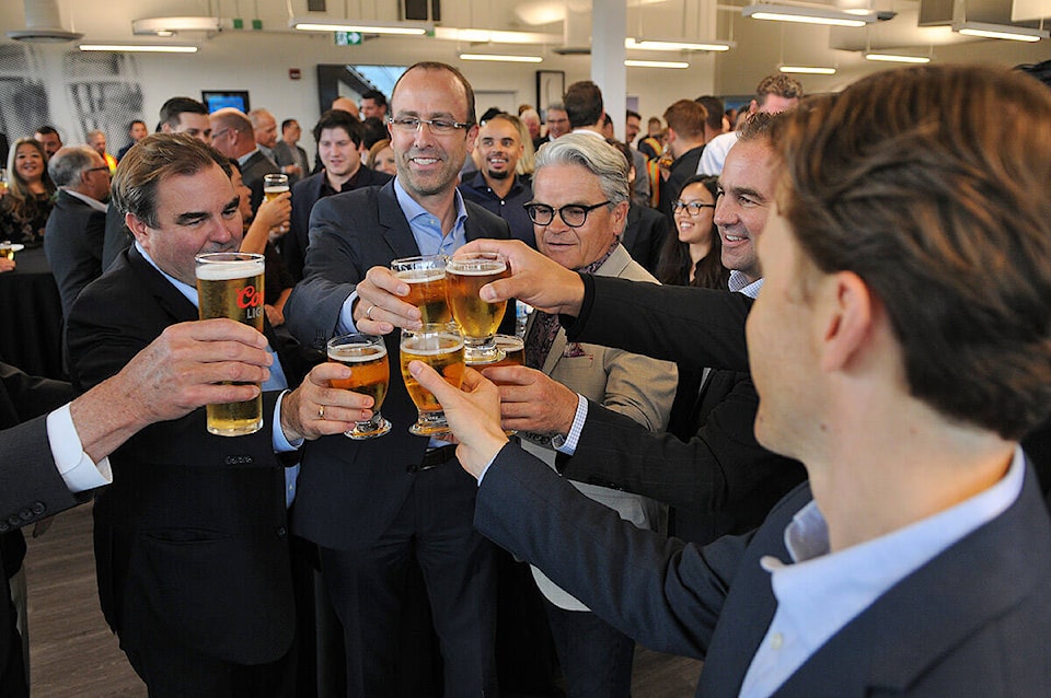 30274686_web1_MolsonCoorsGrandOpening10.0917