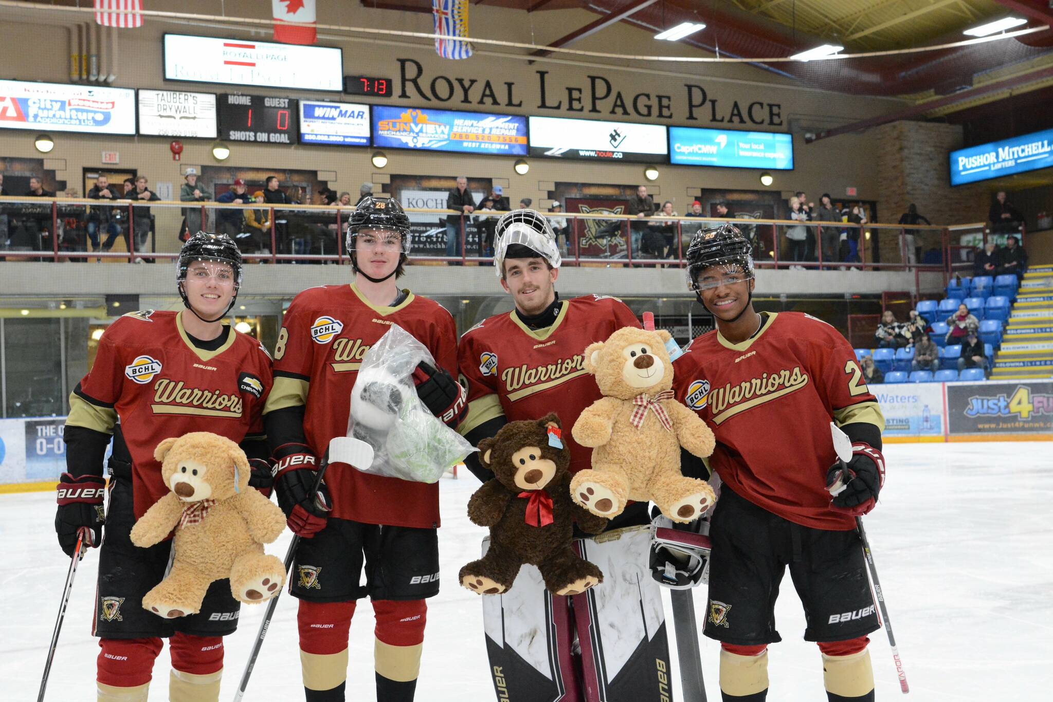 The West Âé¶¹AV Warriors pose for a photo after beating the Vernon Vipers on Teddy Bear Toss night at Royal LePage Place. (West Âé¶¹AV Warriors/Tami Quan Photography)