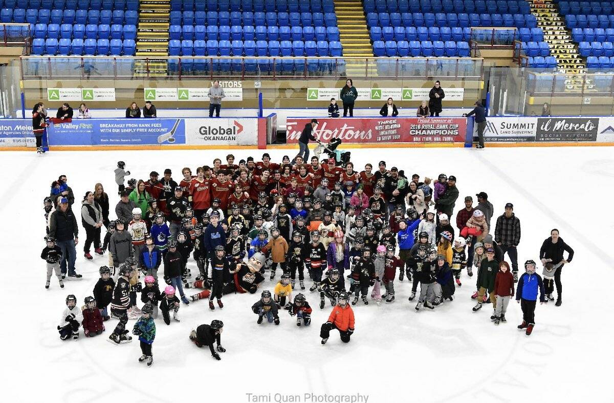 Fans in attendance got to skate with the Warriors on Monday afternoon to celebrate Family Day. (Tami Quan Photogtaphy/@BCHL Warriors/Twitter)