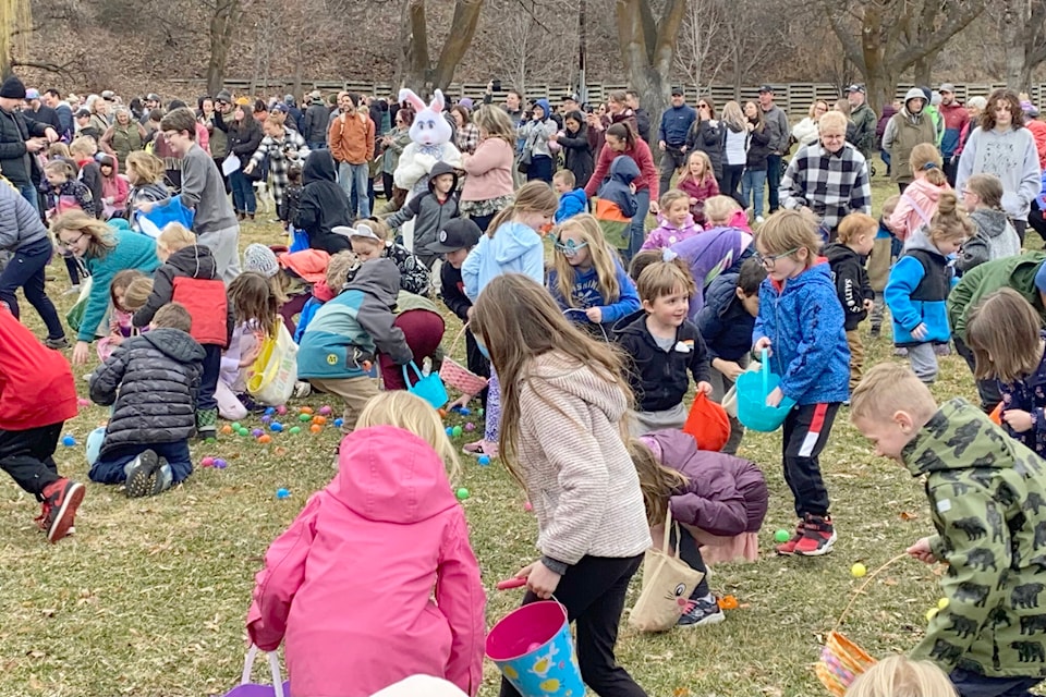 32368091_web1_230413-SUM-Easter-event-SUMMERLAND_2