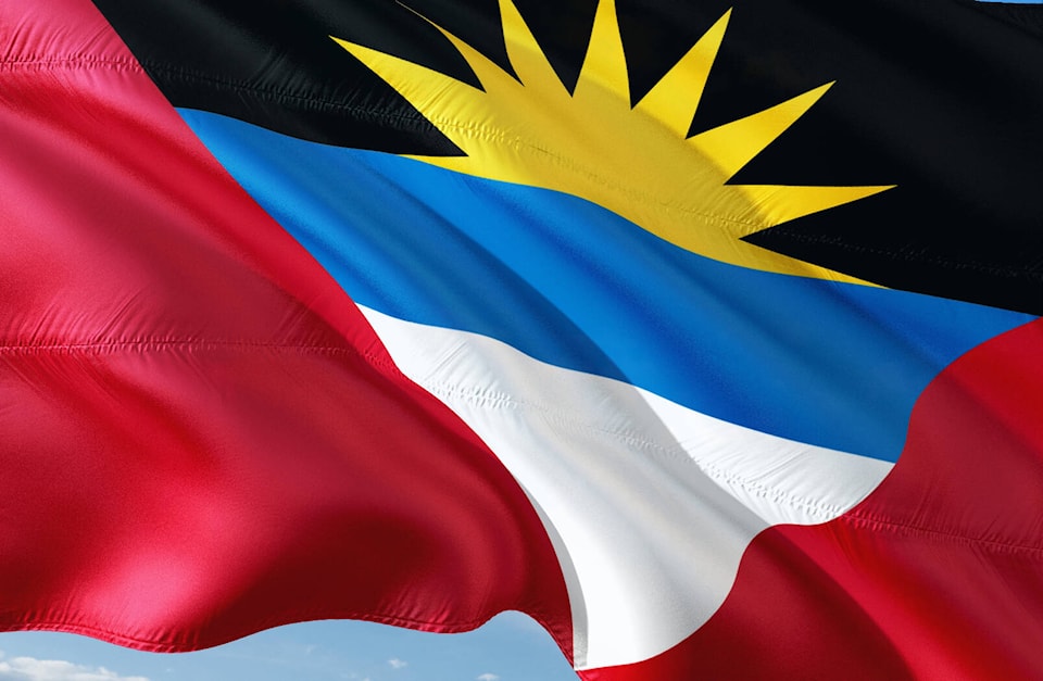 32373168_web1_230410-CPW-Canadian-dies-Antigua-fall-flag_1