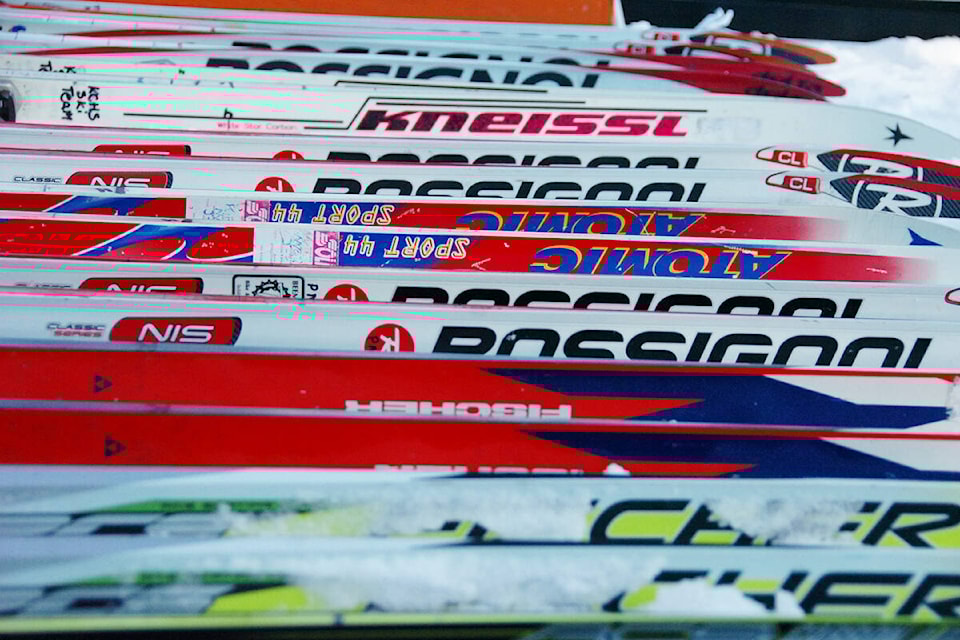 32417843_web1_Ski2Tease
