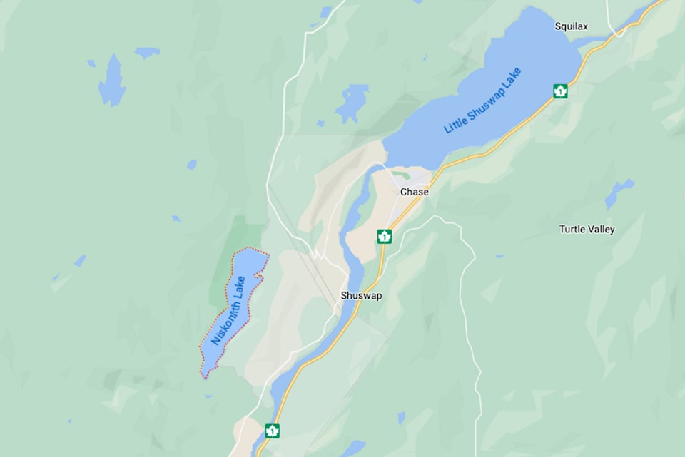 32555232_web1_230505-SAA-Niskonlith-Lake