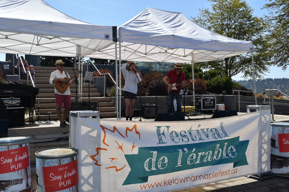 32572429_web1_230504-KCN-maplefest_4