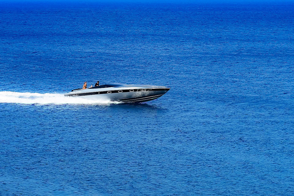 32695635_web1_190918-EVN-Cigarette-boat-petition-