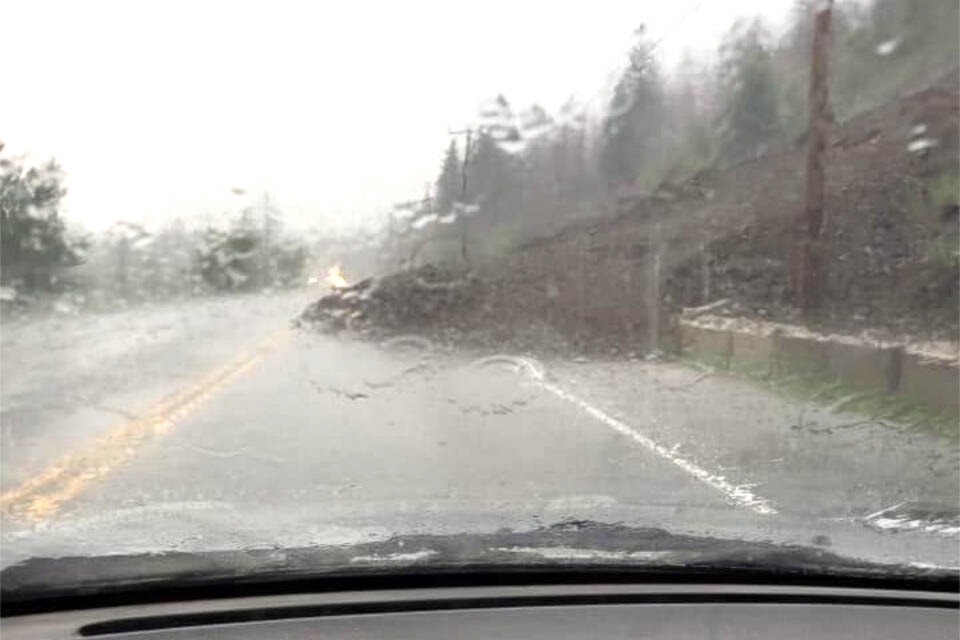 32787803_web1_230521-PWN-KER-Mudslide_1