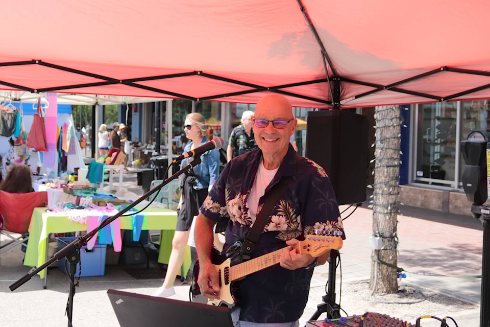 There was music in the air as people visited more than 150 vendors at the festival. (Brendan Shykora - Morning Star)