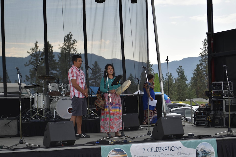 33081106_web1_230525-WEK-indigenous-celebration_2