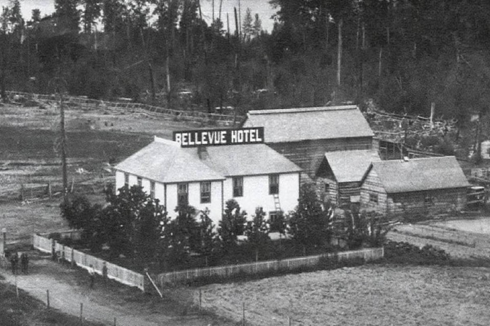 33156623_web1_210513-KCN-historic-photo_1