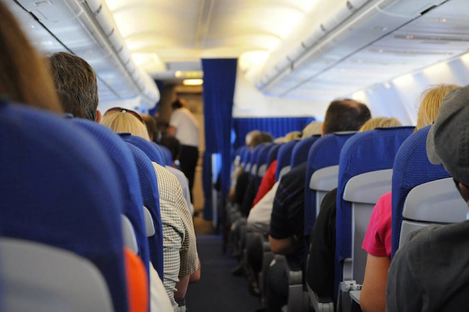 33144516_web1_airplanepassengers