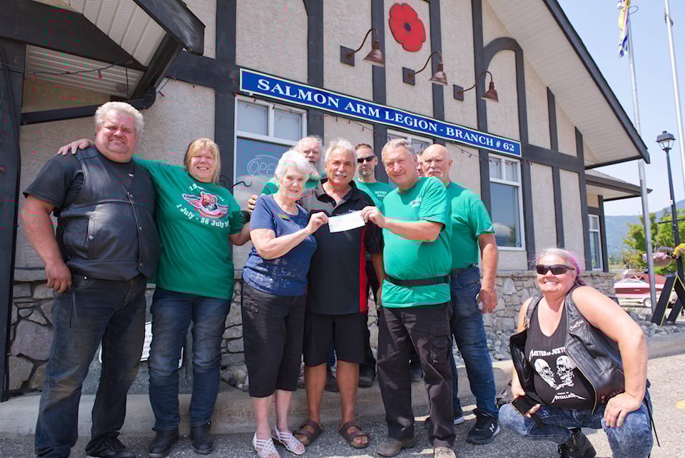 33238674_web1_230712-SAA-legion-donation-bikers-for-blind_1