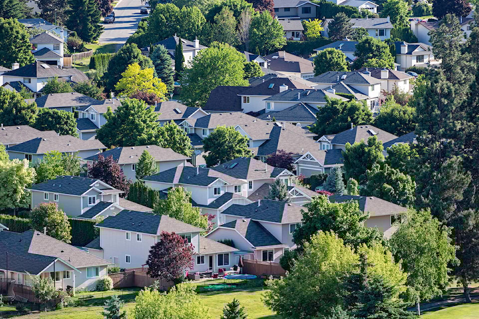 33262306_web1_Kelowna-2