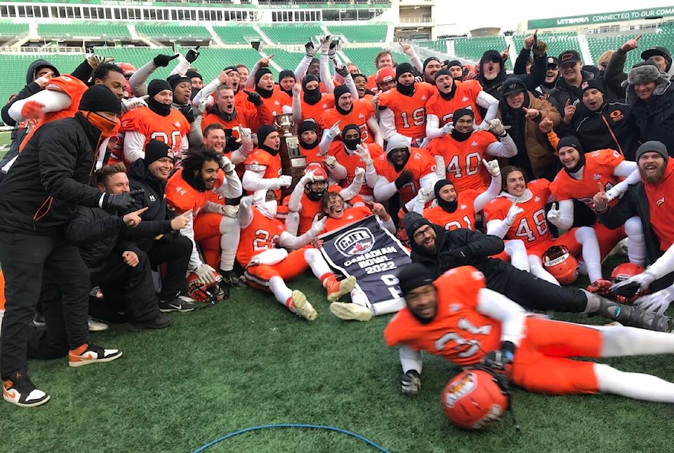 33431348_web1_221117-KCN-sun-championship-game_1