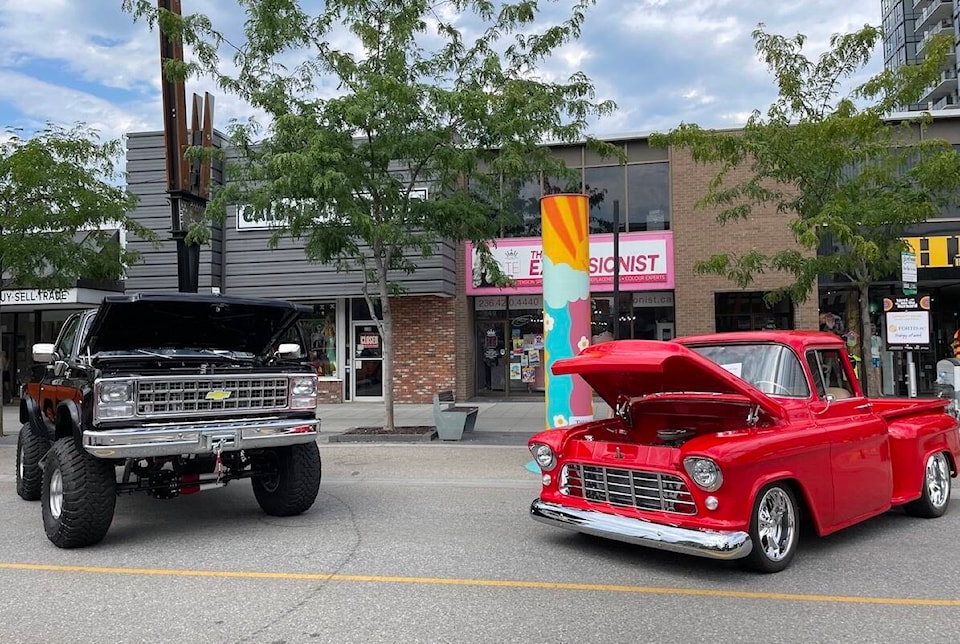 33445599_web1_220825-KCN-show-n-shine_2