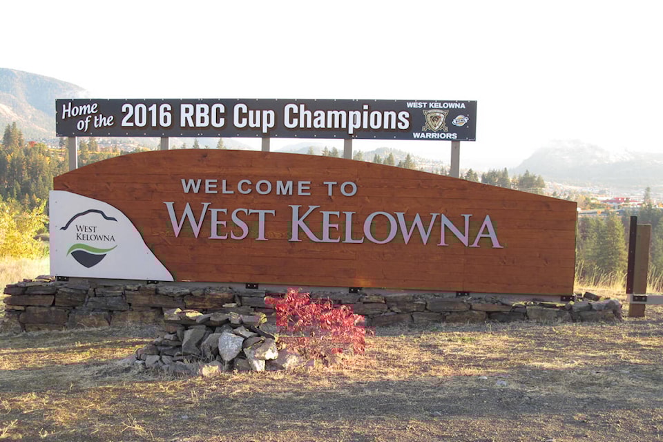 33519362_web1_WestKSign