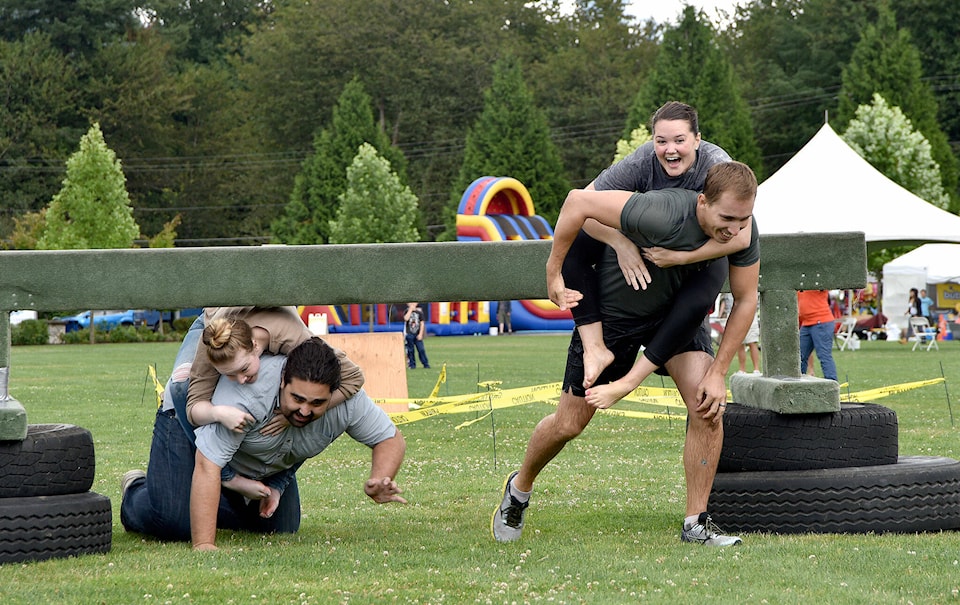 33643837_web1_170816-SVR-lg-FEST17-Carry-big-smiles