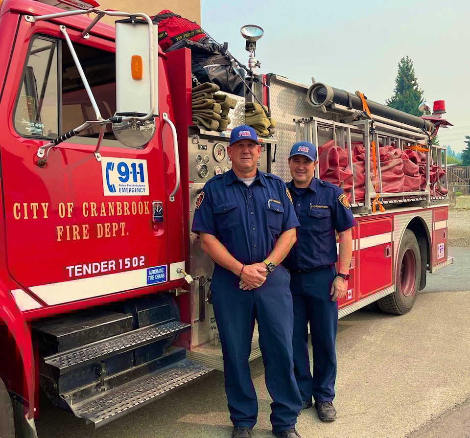 33661102_web1_230821-CDT-CranbrookFireKelowna-CFES_1