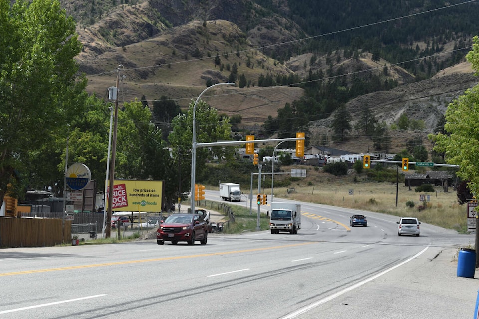 33722031_web1_230830-PWN-SkahaHillsintersection_1