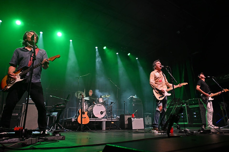 33932101_web1_230816-PWN-PeachFestPhotoPage_1