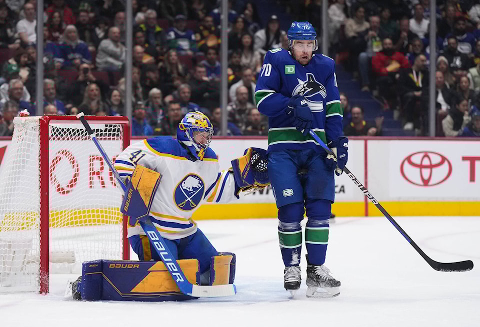 33953068_web1_230919-CPW-Canadiens-Canucks-trade-Pearson_1