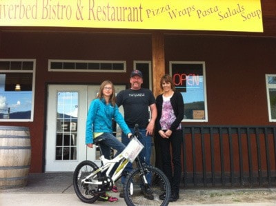 32375keremeosbistrophoto