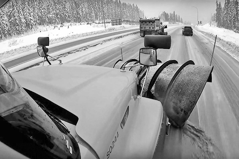 18836364_web1_Winter-highway-plough-MOTI