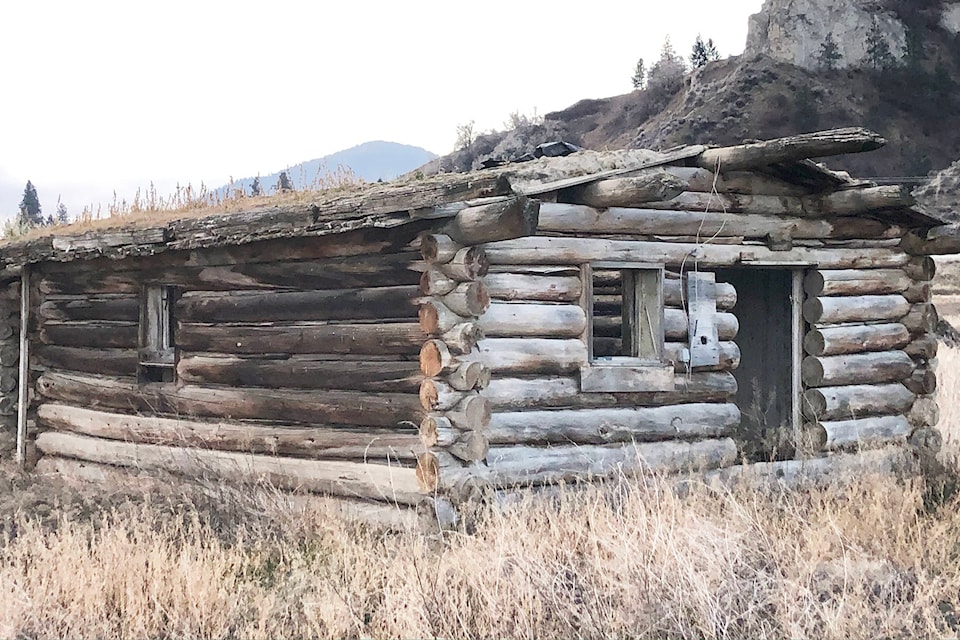 20208847_web1_191205-SUM-Sod-cabin_1