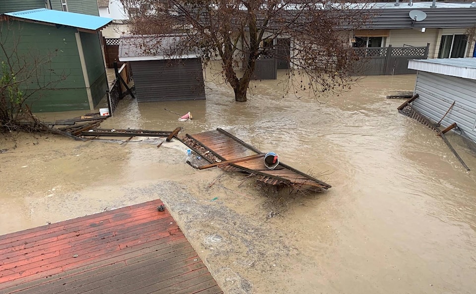 27232923_web1_211125-PSS-flooddonations_1