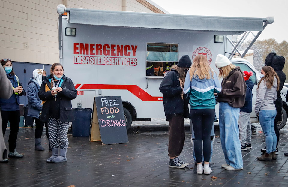 27240968_web1_211119-CPW-Interior-Flooding-Restaurants-food-truck_1