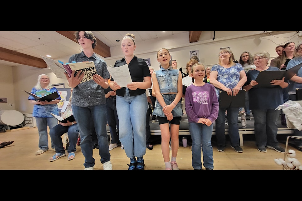 The Kimberley Community Choir performing at the end of May. KCC/Submitted.