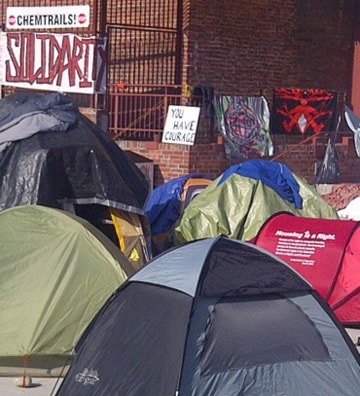 73854BCLN2007occupytents3