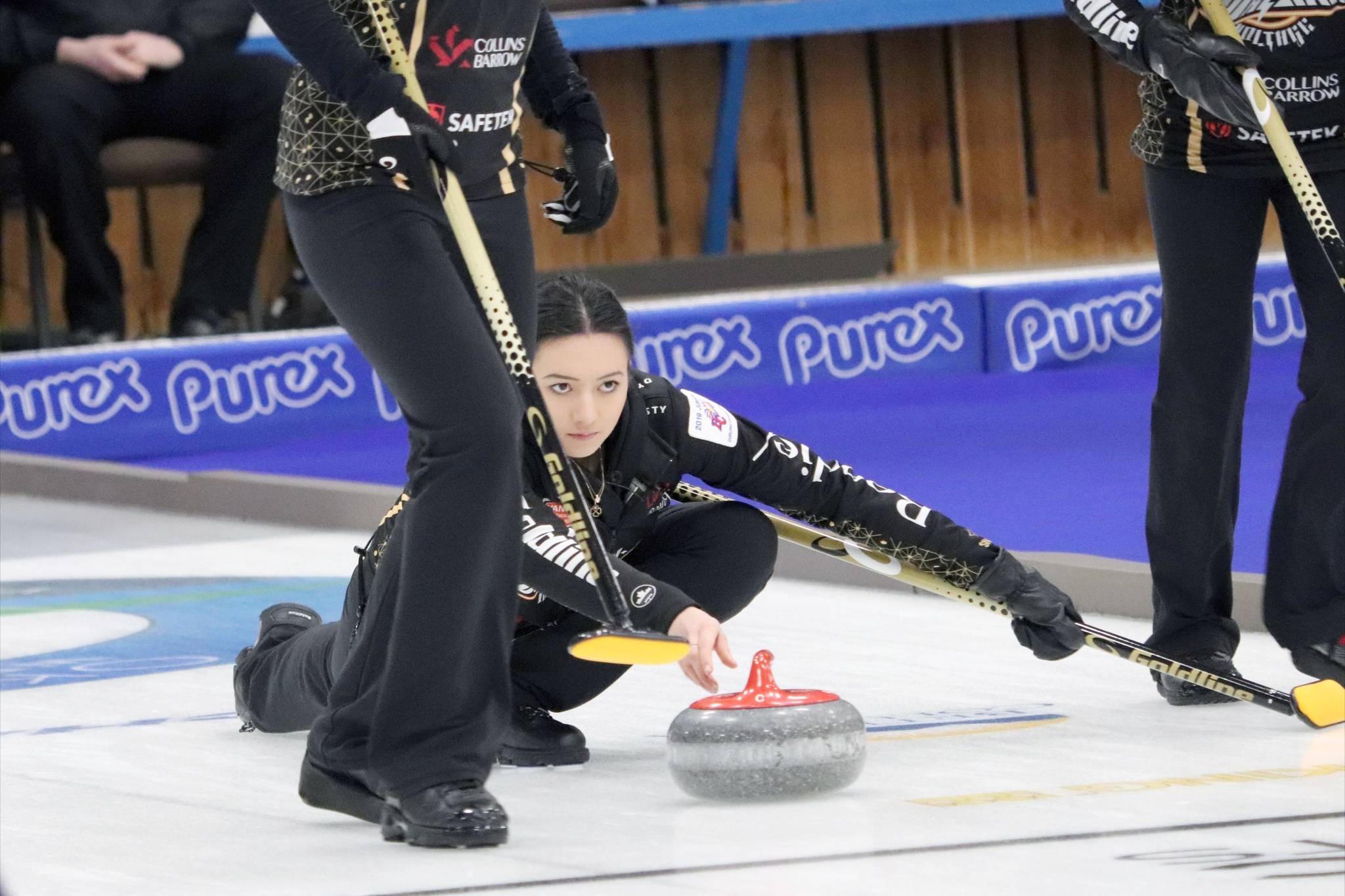 14989991_web1_190101-VMS-M-curling-5