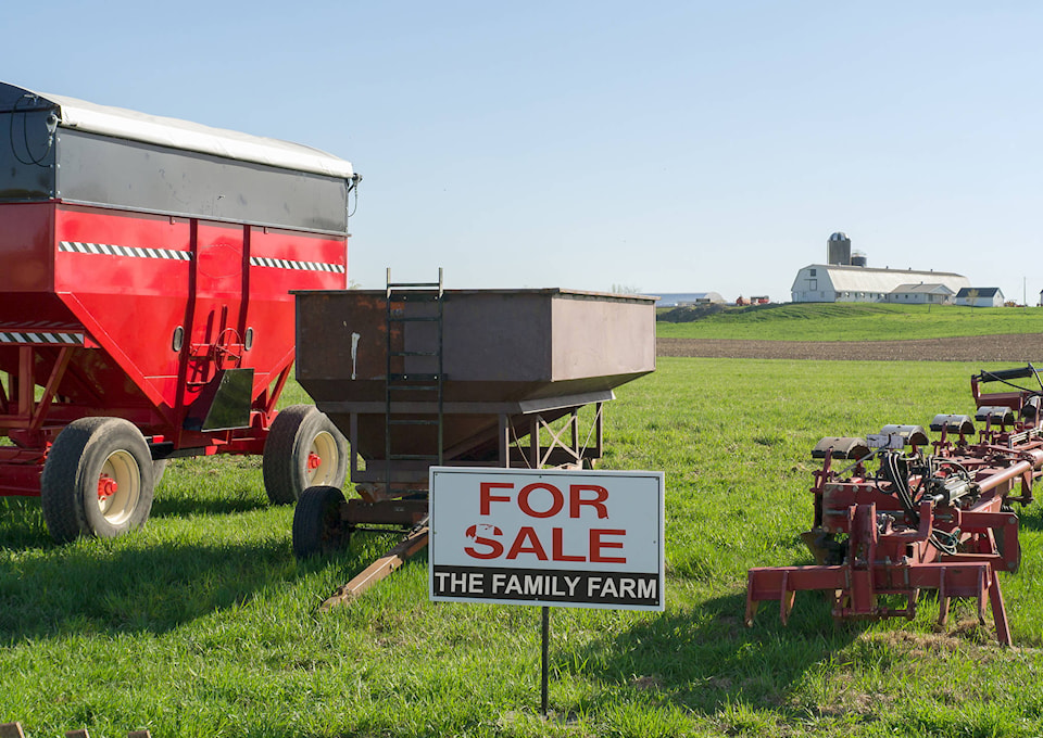 15521777_web1_Farm-for-Sale