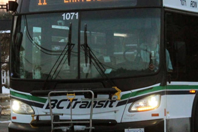 15854613_web1_bus-2-BC-Transit-Bus-Nanaimo-7-Pescod