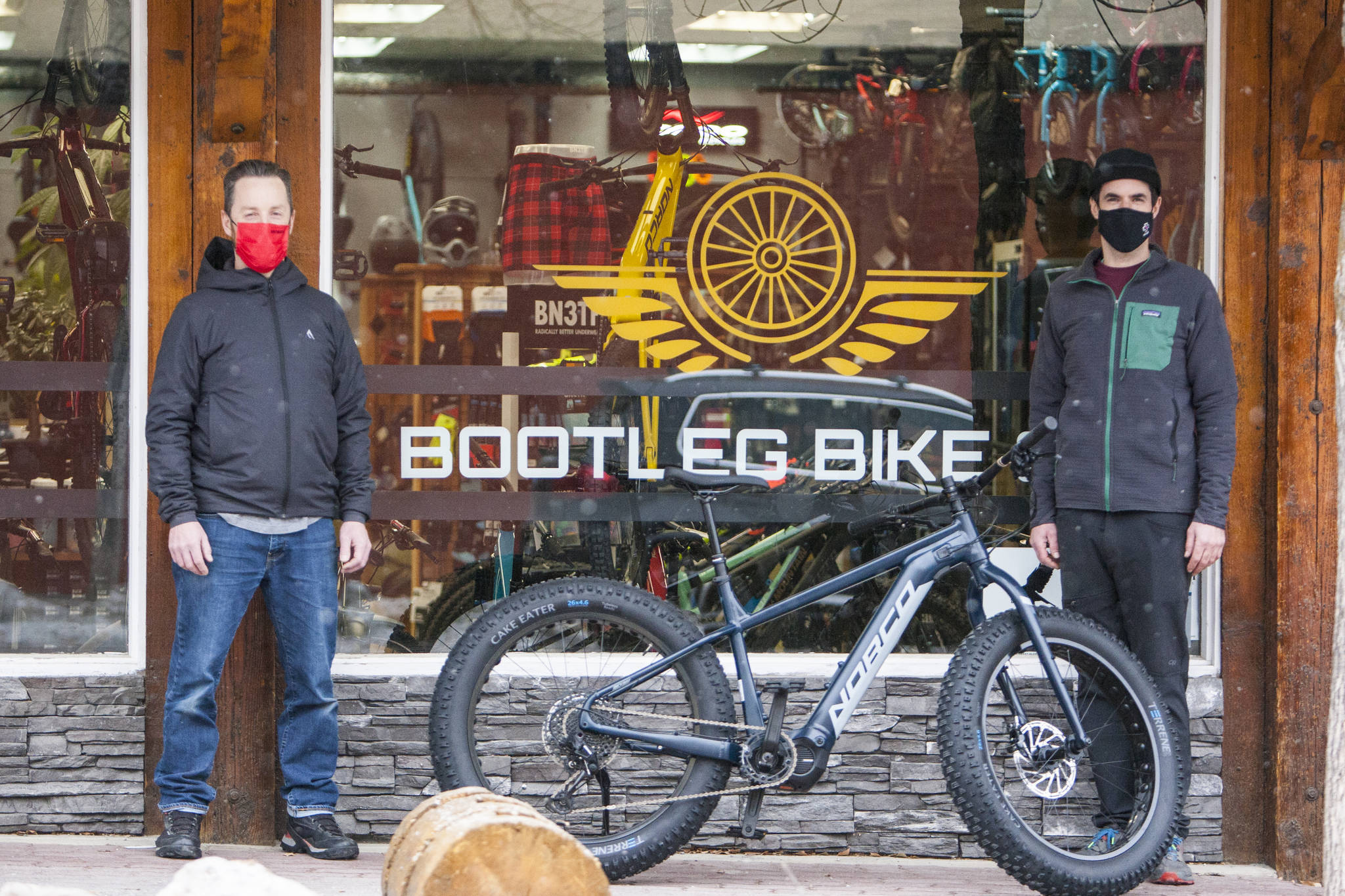 23784311_web1_210105-KDB-FatBiking-bootlegbikeco_1