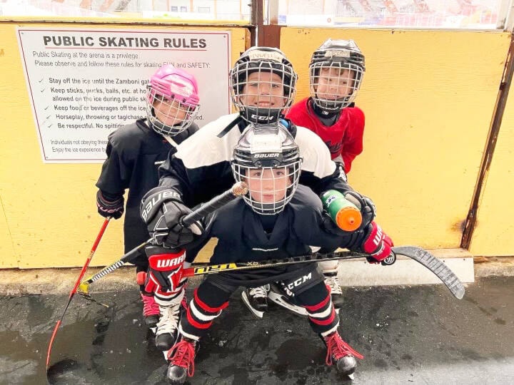 33962097_web1_230926-KDB-minorhockey-Kimberley_1
