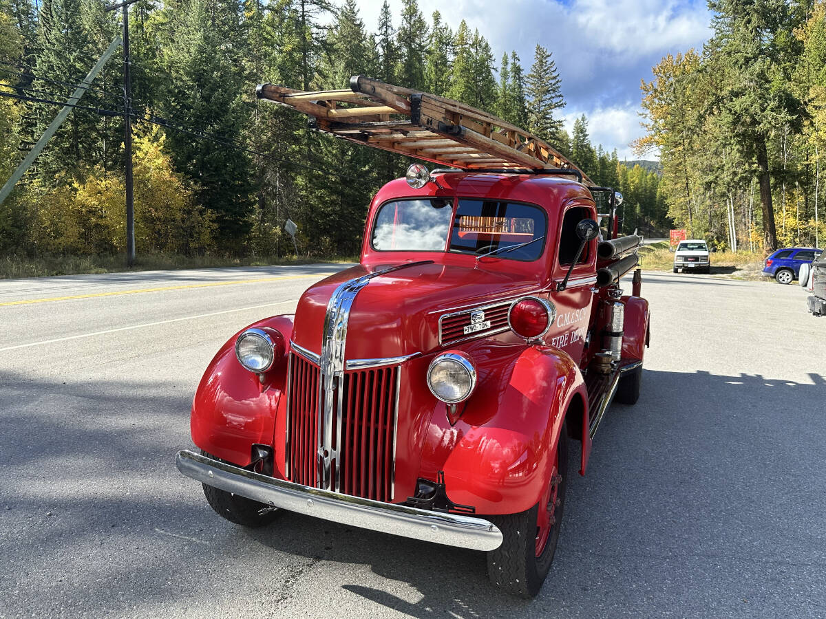 34059494_web1_231003-KDB-VintageFireTruck-Firetrucks_10