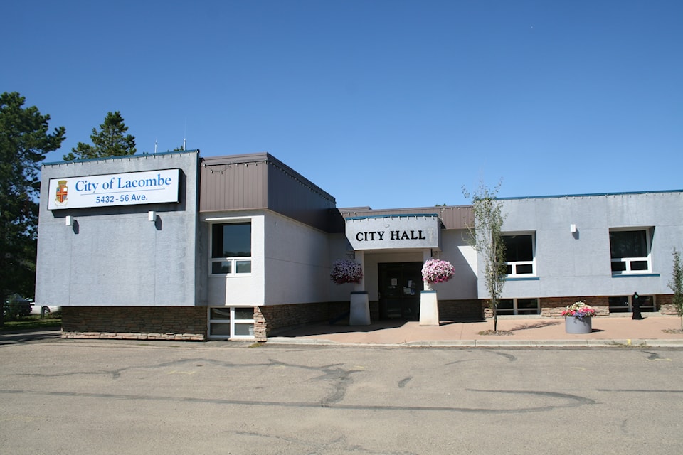 lacombecityhall22