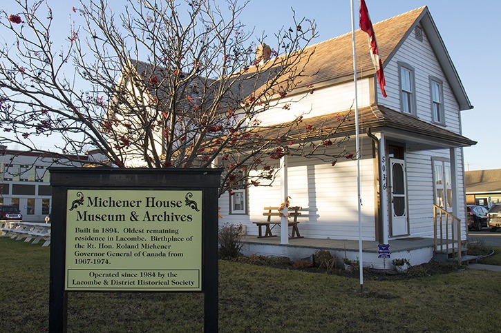 25379lacombeexpress161110-LAC-MichenerHouse