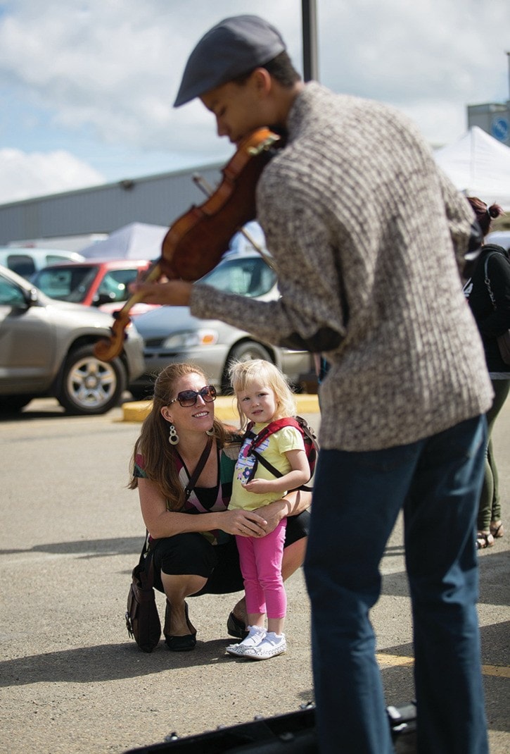 74118lacombeexpressRGB_160616-LAC-FarmersMarketSA_1