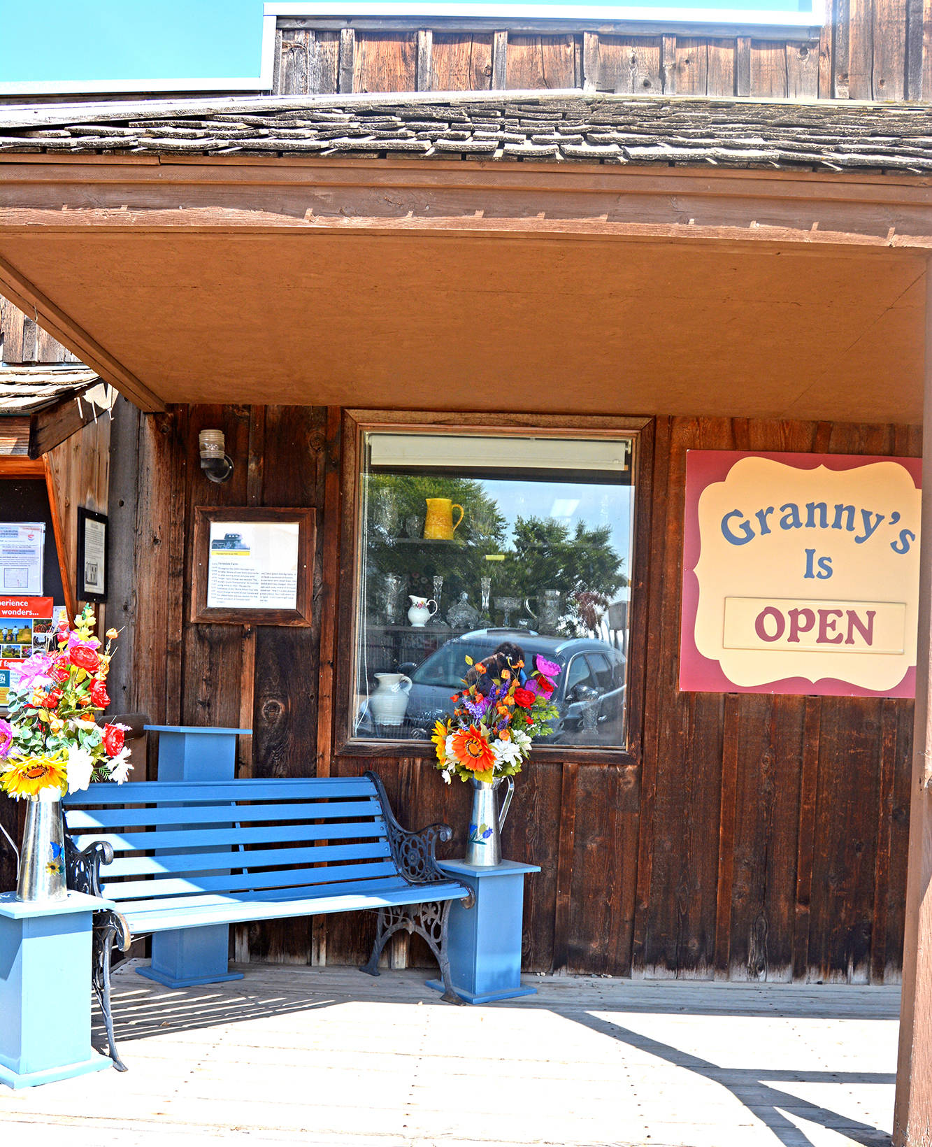 13104640_web1_lj-train16-Big-valley-vintage-shops