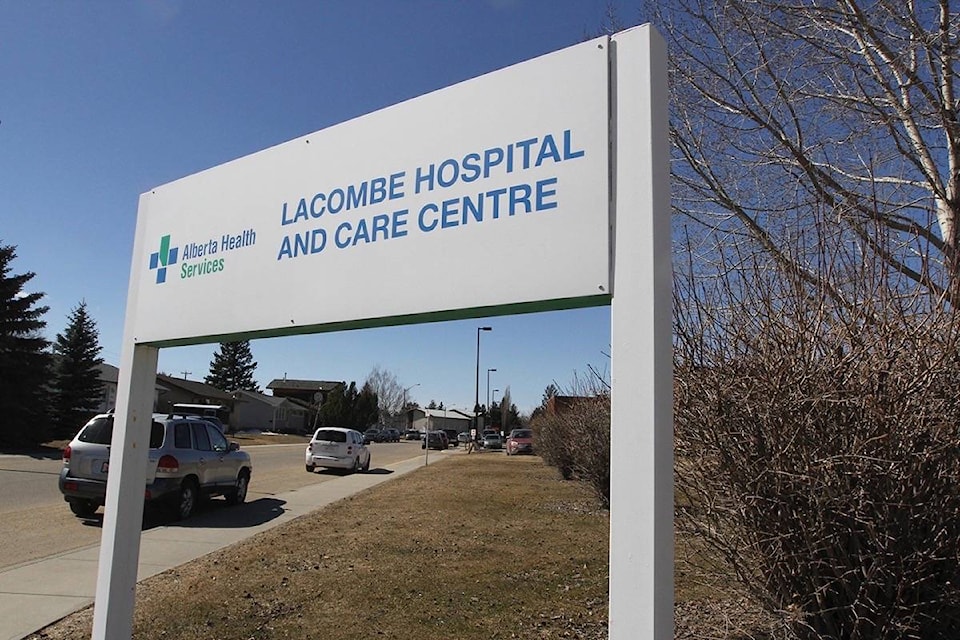 14473076_web1_180618-RDA-lacombe-hospital-renovations_2