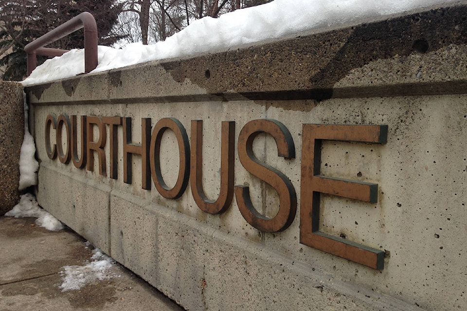 17050447_web1_courthouse-sign-stock-winter