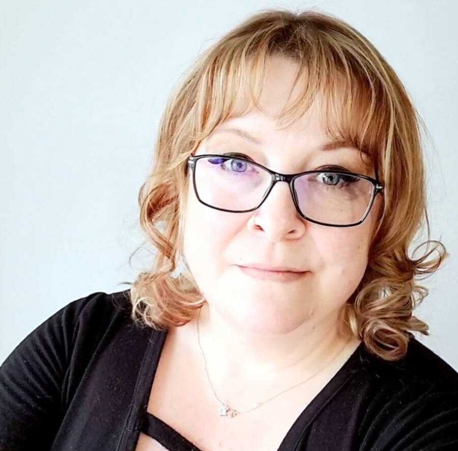 Hearing expert Jennifer Hutchingame from Hear Right Canadas Lacombe, Alberta location.